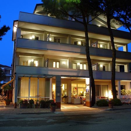 Hotel Eros Residence Cervia Exterior photo