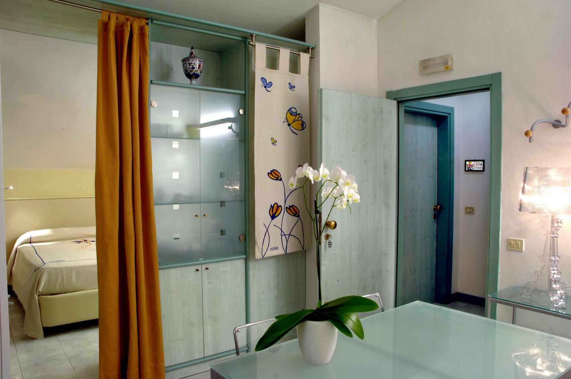 Hotel Eros Residence Cervia Exterior photo